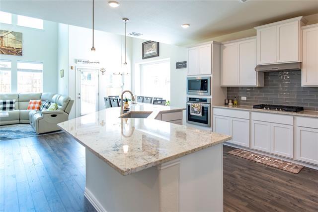 Building Photo - 1217 Rosebay Dr