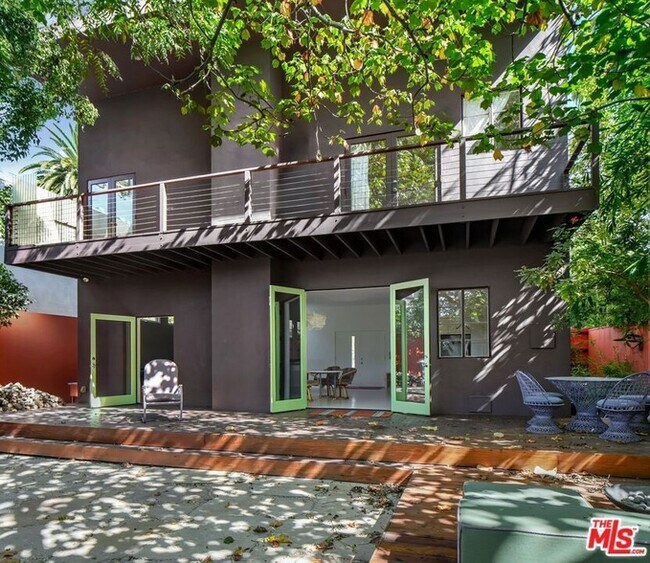 Building Photo - 2311 Louella Ave