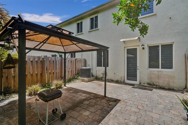 Building Photo - 1325 NW 208th Terrace