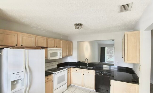 Building Photo - 737 Landover Ct