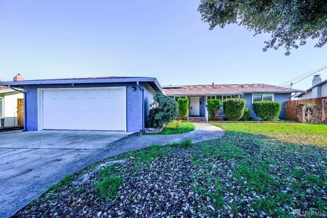 Building Photo - 4301 Hillview Dr