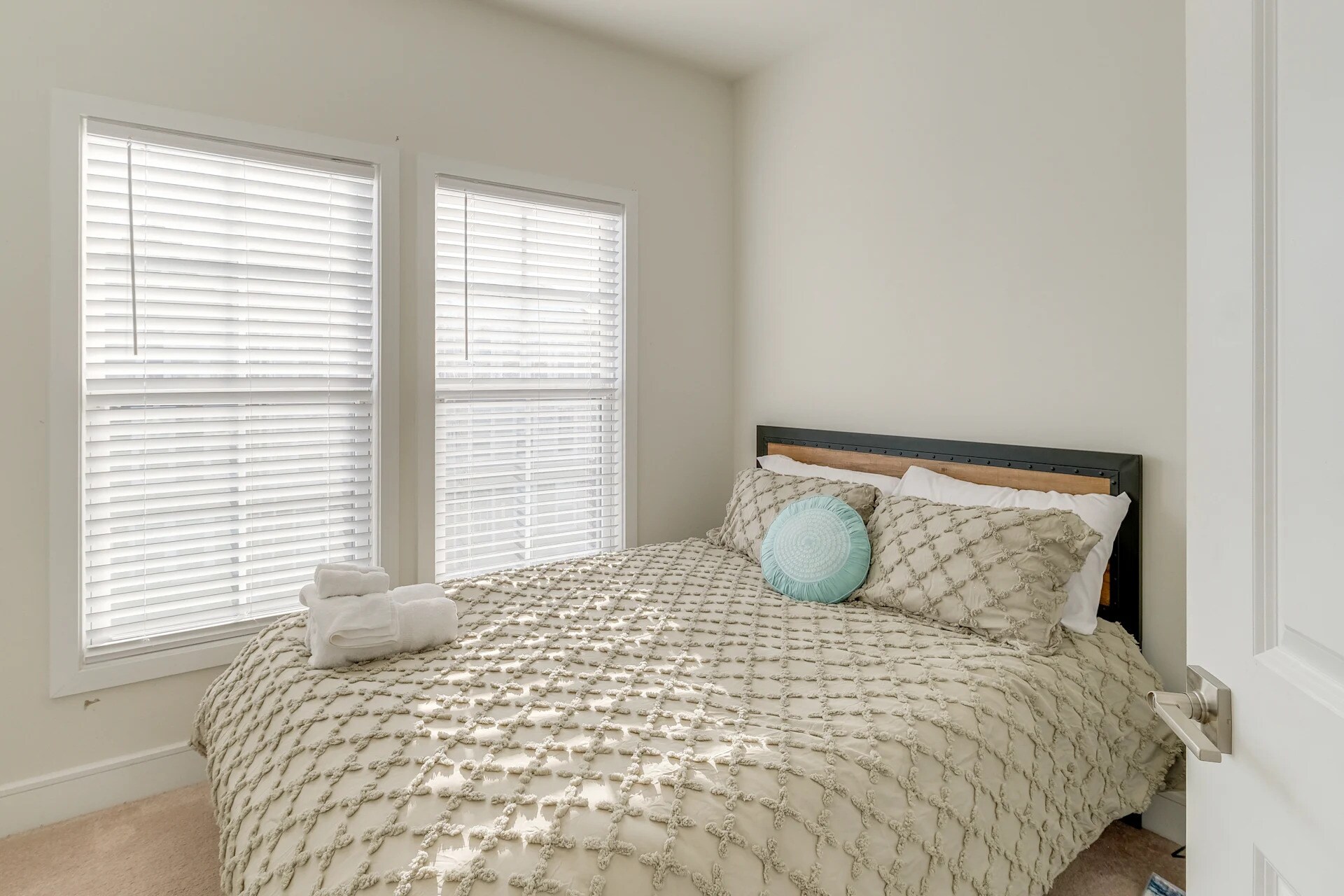 Building Photo - 14566 Alsace Ln