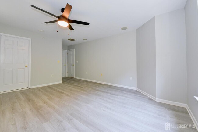 Building Photo - 34 Forest Dr