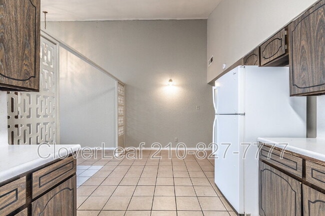 Building Photo - 317 Gaiety Ln