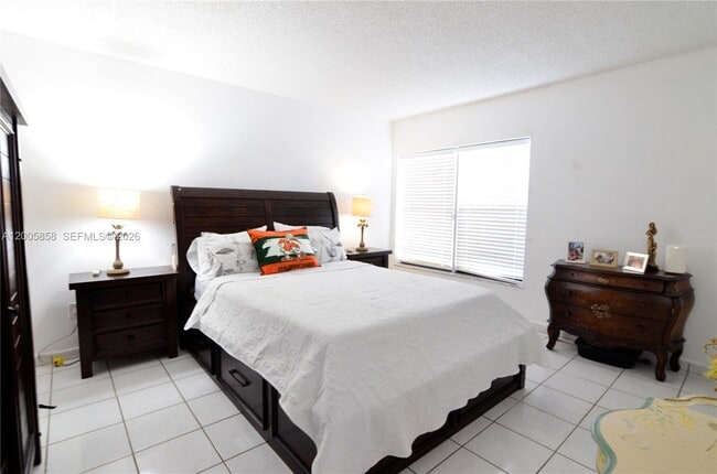 Building Photo - 13240 SW 88th Ln