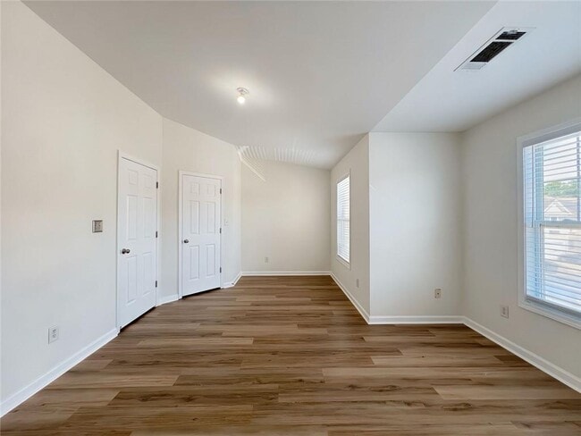 Building Photo - 2196 Executive Dr N