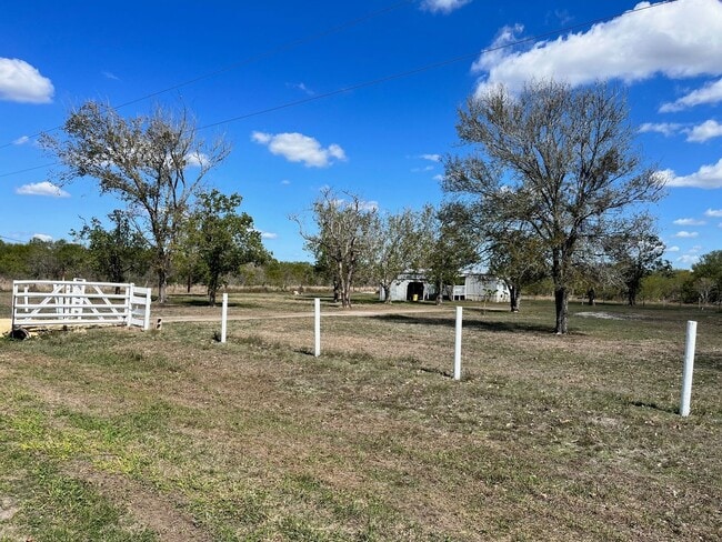 Primary Photo - Country Living!