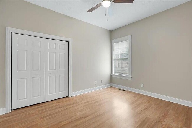 Building Photo - 1450 Graham St SW