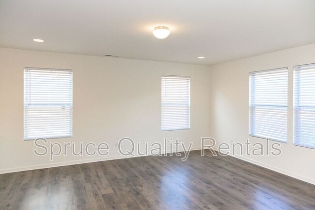 Building Photo - 1541 Mariners Ct