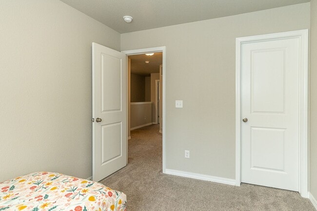 Building Photo - 4535 Samaritan Lp