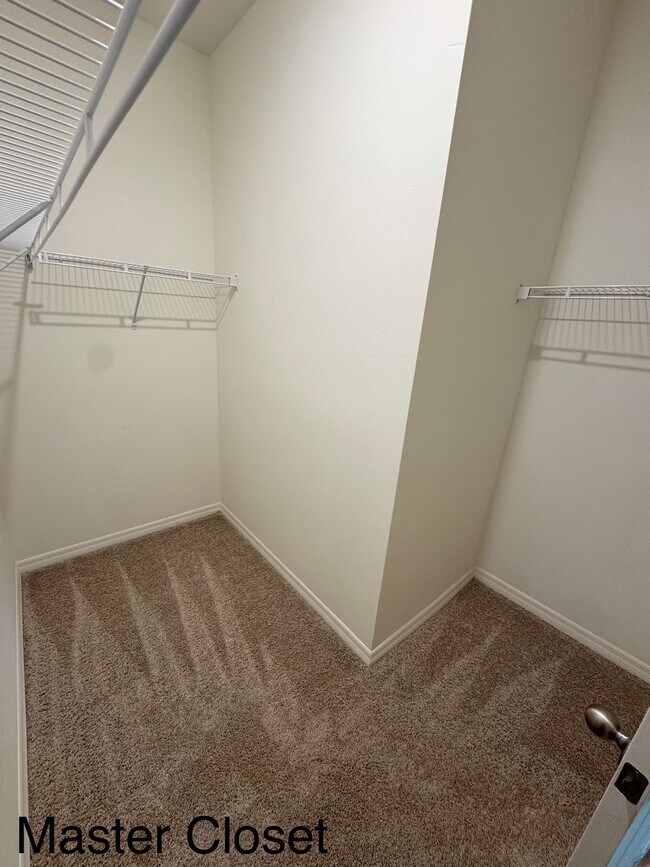 Building Photo - 2719 Ben Hogan Ct