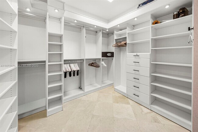 Building Photo - 3802 NE 199th Terrace