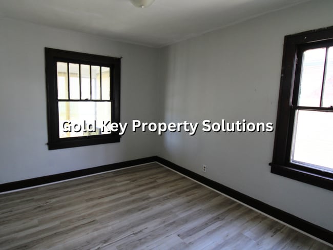 Building Photo - 2806 Noble St