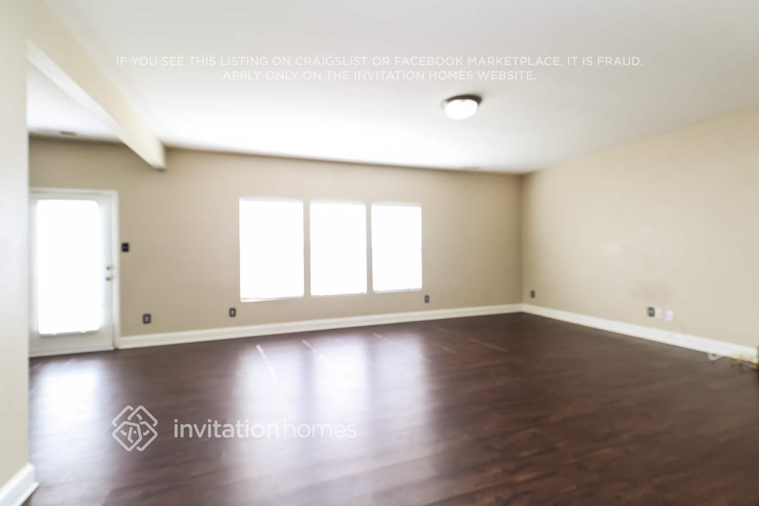 Building Photo - 1040 Sapphire Dr