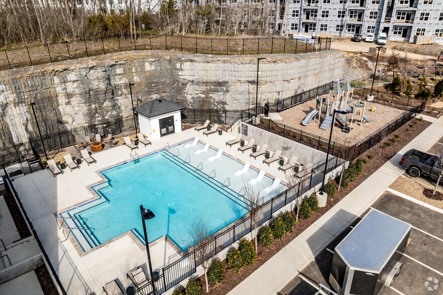 Primary Photo - Stone Bridge Lofts