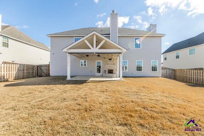 Building Photo - 233 Shoshone Cir