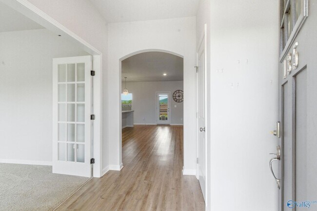 Building Photo - 135 Varina Dr