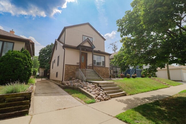 Primary Photo - 6341 W Eddy St