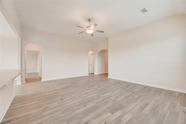 Building Photo - 281 Moonstone Way
