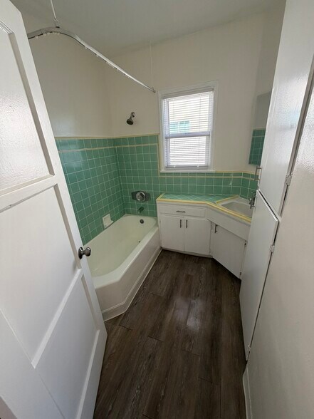 Building Photo - 1783 S Marvin Ave