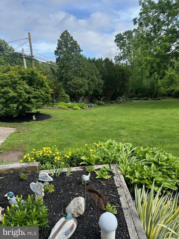 Building Photo - 2220 Old Bethlehem Pike