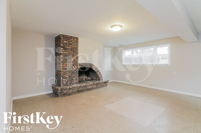 Building Photo - 4351 Scott St