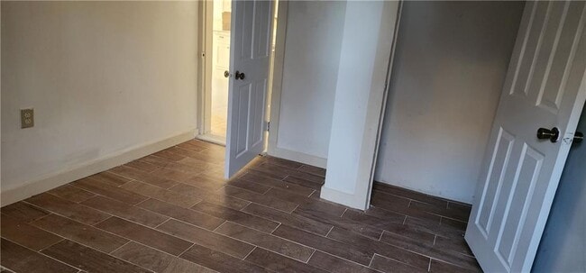 Building Photo - 604 Blackstone St