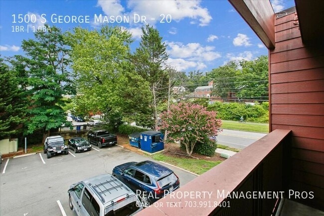 Building Photo - 1500 S George Mason Dr