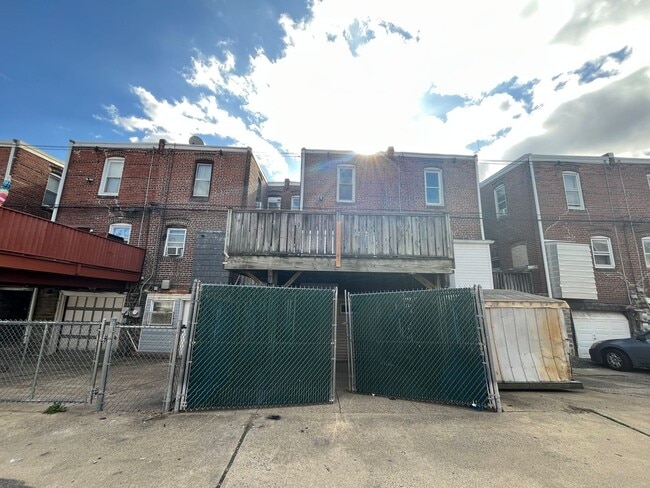 Building Photo - 3523 Ryan Ave