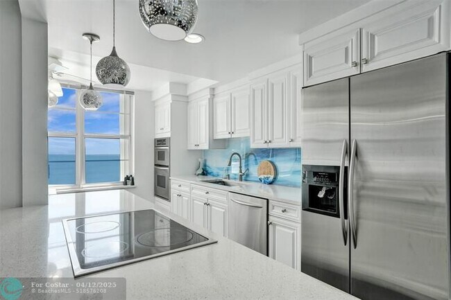 Building Photo - 4280 Galt Ocean Dr