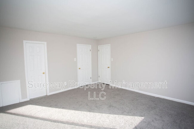 Building Photo - 171 Echelon Rd