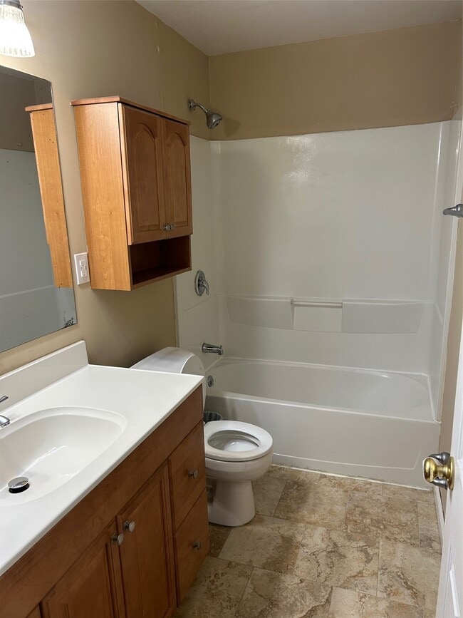 Building Photo - 436 Lindy Blvd