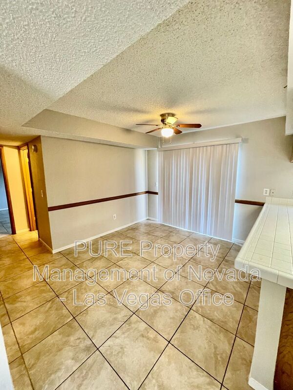 Building Photo - 2650 Sumac Ln