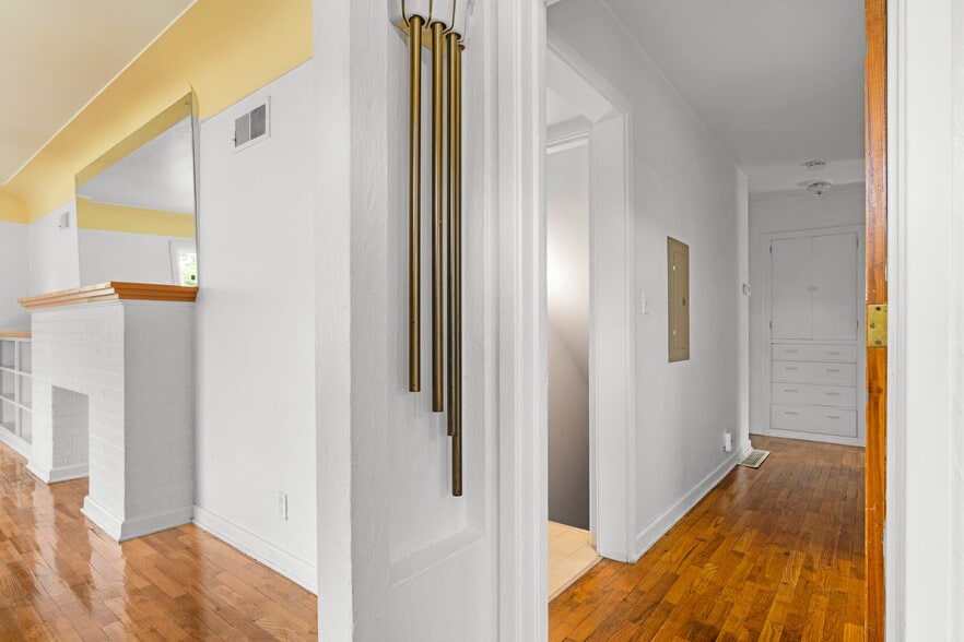 Building Photo - 644 Avenue F
