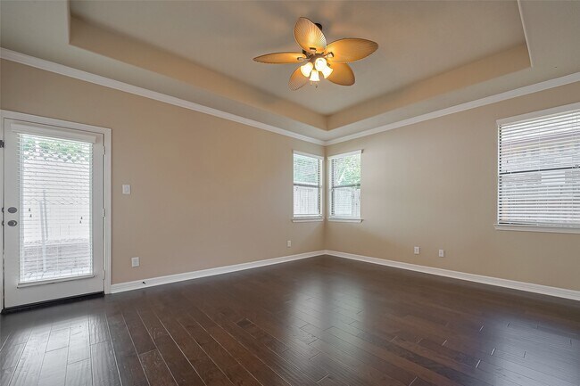 Building Photo - 25134 Alina Ln