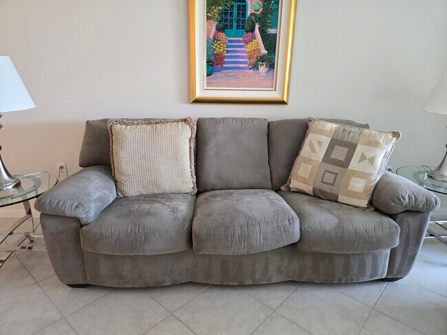 Building Photo - 12547 Imperial Isle Dr