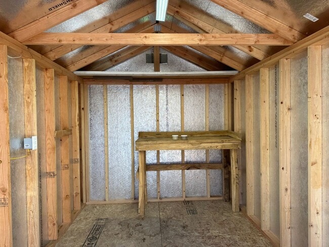 Building Photo - Newer 3 bedroom 2 bathroom house in Thurston!
