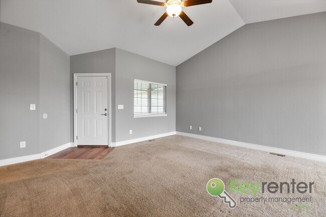Building Photo - 2401-2403 E Coolwater St Duplex