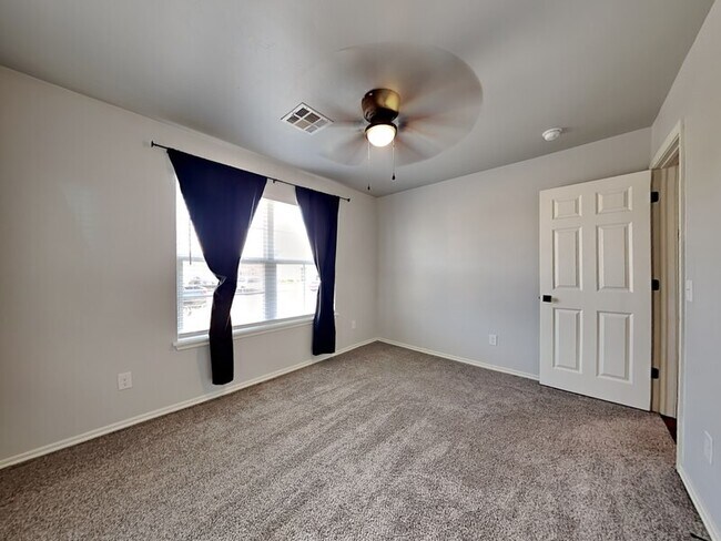 Building Photo - 11108 NW 99th St