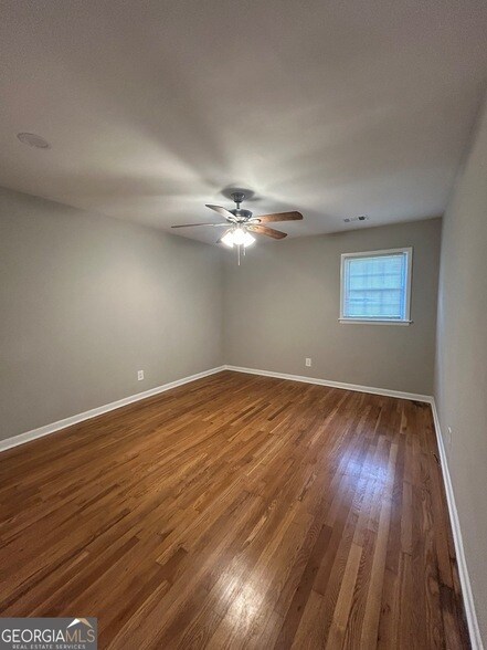 Building Photo - 261 Palms Ln SW