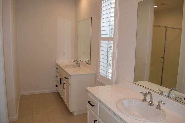 Building Photo - 2703 Coronado Ln