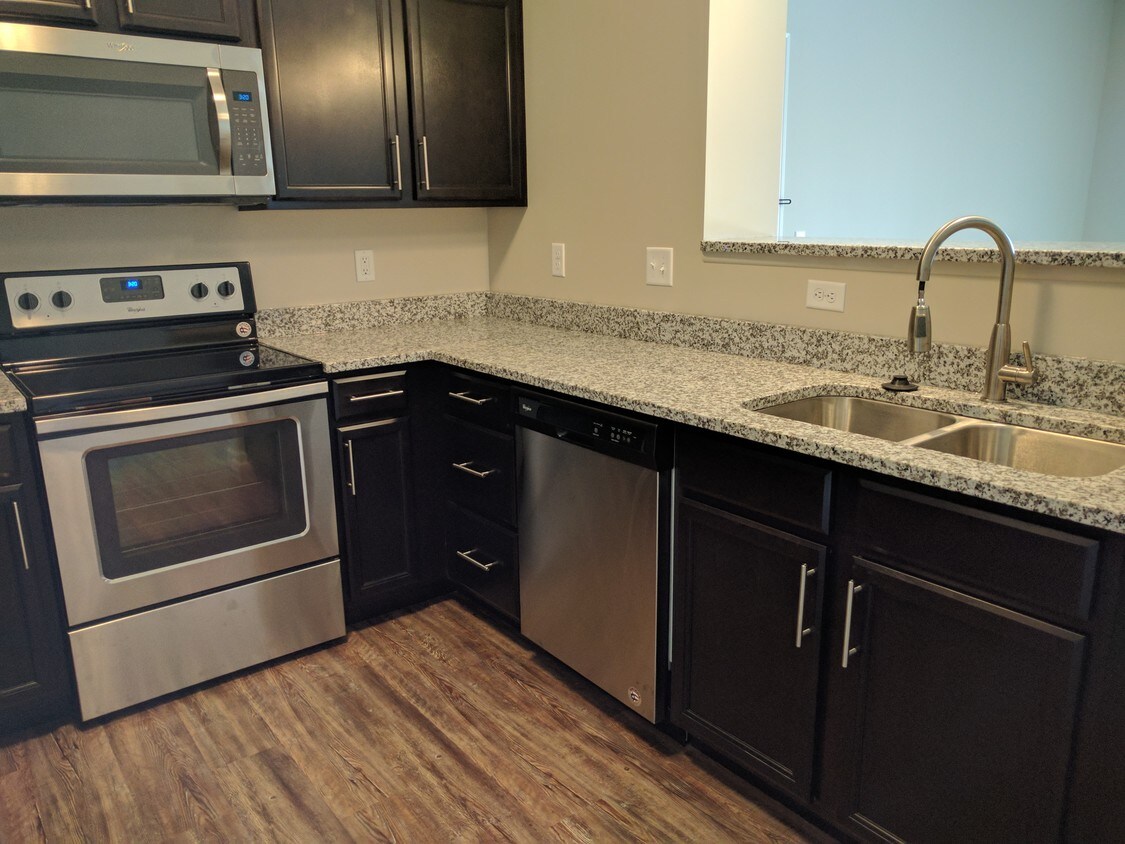 brookridge heights apartments bloomington il apartment finder