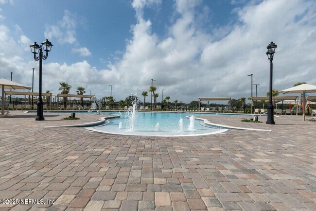 Building Photo - 184 Logrono Ct
