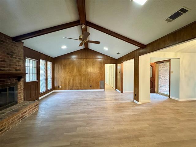 Building Photo - 1925 Glen Hill Dr