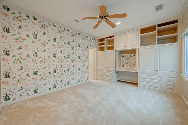 Building Photo - 109 Asbury St