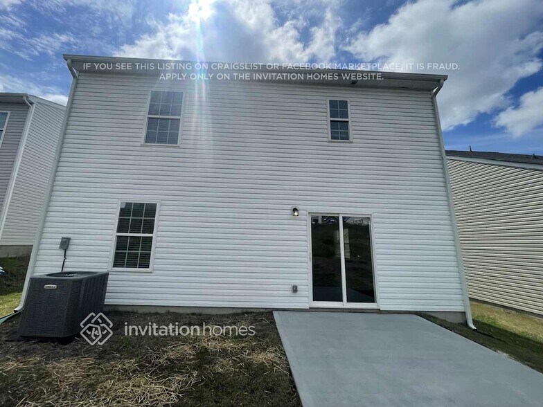 Building Photo - 5117 Spring Breeze Blvd
