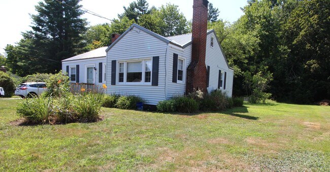 Building Photo - 32 Carlson St