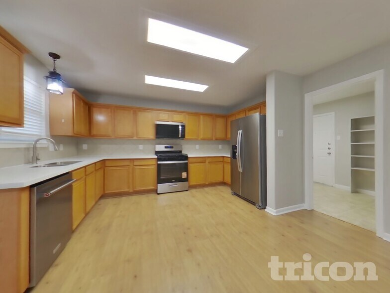 Building Photo - 3339 Painted Meadow Cir