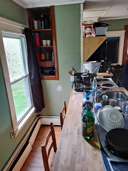 Kitchen counter and island - 345 Main St