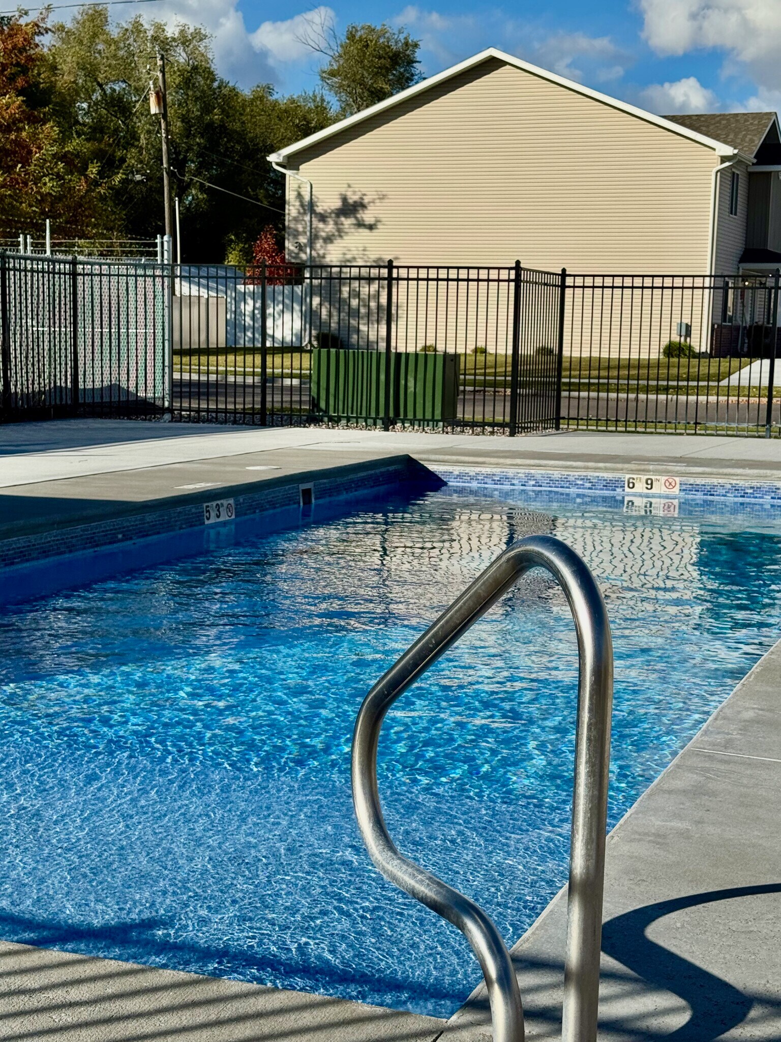 Building Photo - 1624 Hannah Ln